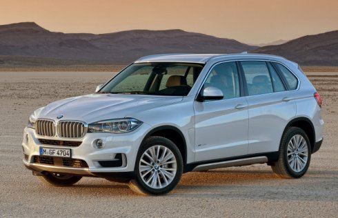 Объявлены российские цены на новый BMW X5